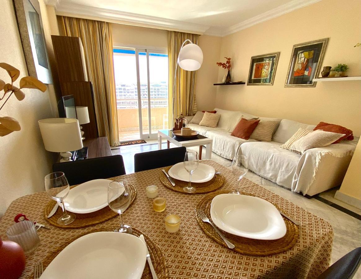 Exclusive Puerto Banus Beach Apartment Free Parking Wifi & Swimming Pool マルベーリャ エクステリア 写真