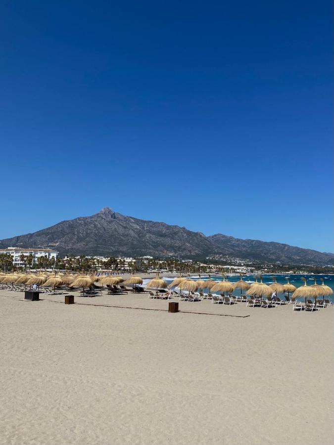 Exclusive Puerto Banus Beach Apartment Free Parking Wifi & Swimming Pool マルベーリャ エクステリア 写真